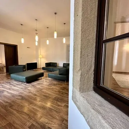 Michalska 2 Апартаменты *